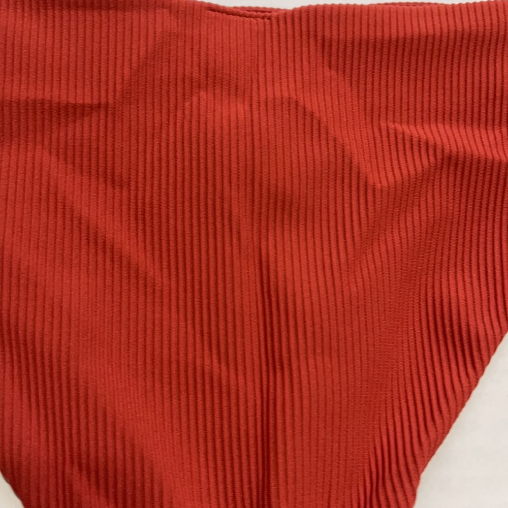 Lululemon Swimwear - Picture 3 of 6